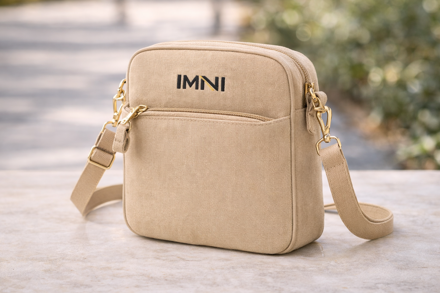 IMNI Crossbody Bag